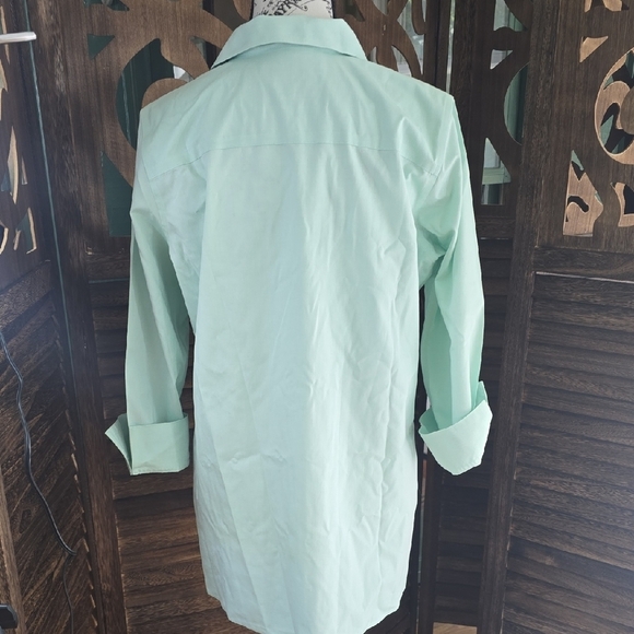 Foxcroft Light Green Button-Down Shirt - Picture 2 of 5